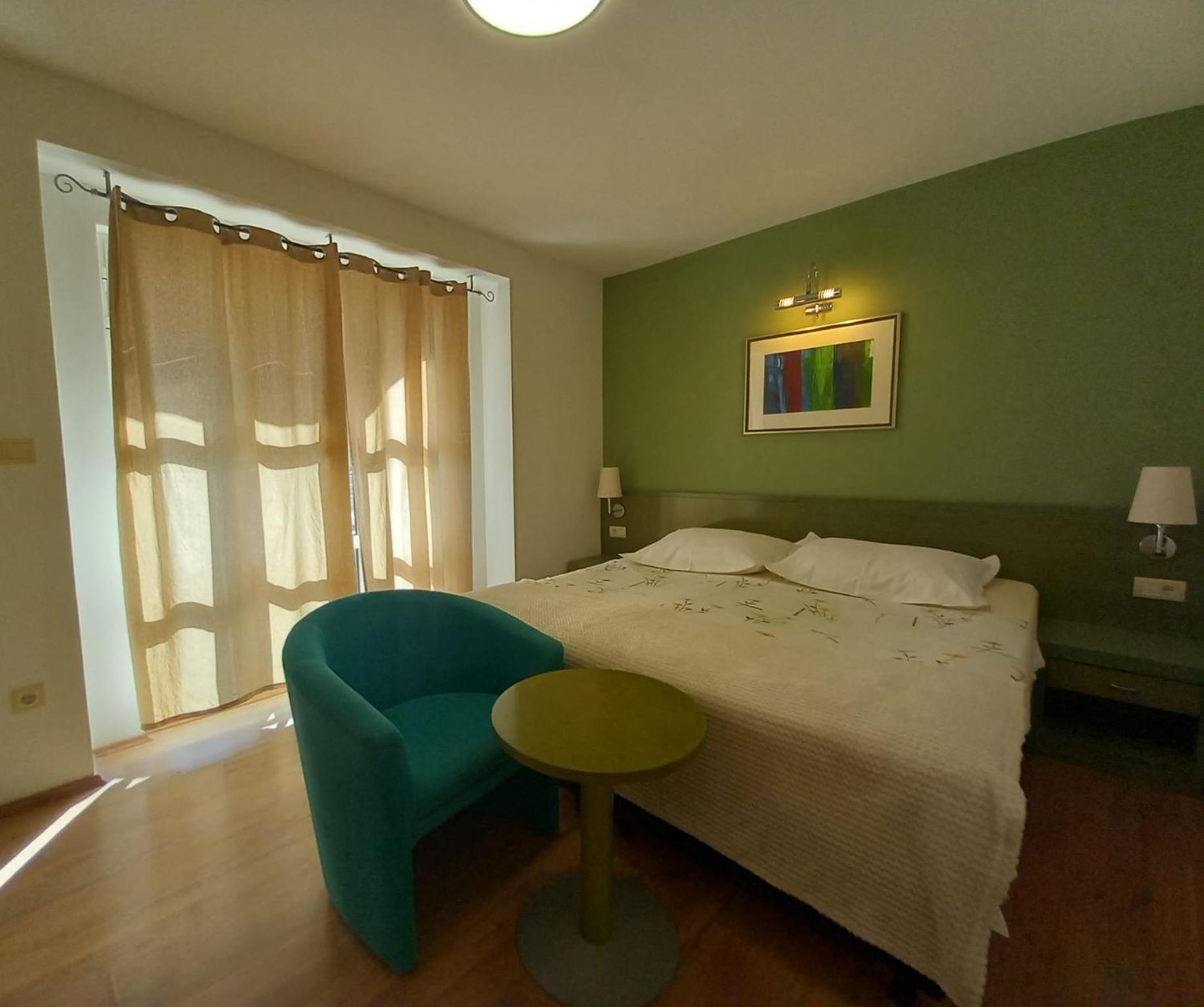 Apartmani Mistral Makarska Chambre photo